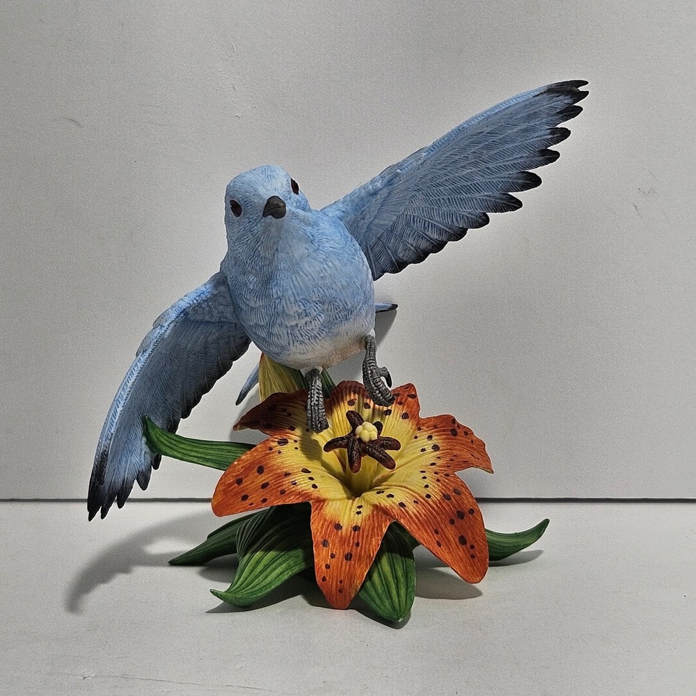 Lenox Mountain Bluebird Porcelain Figurine Garden Bird Collection